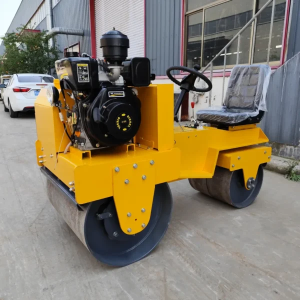 small ride on air cooled roller