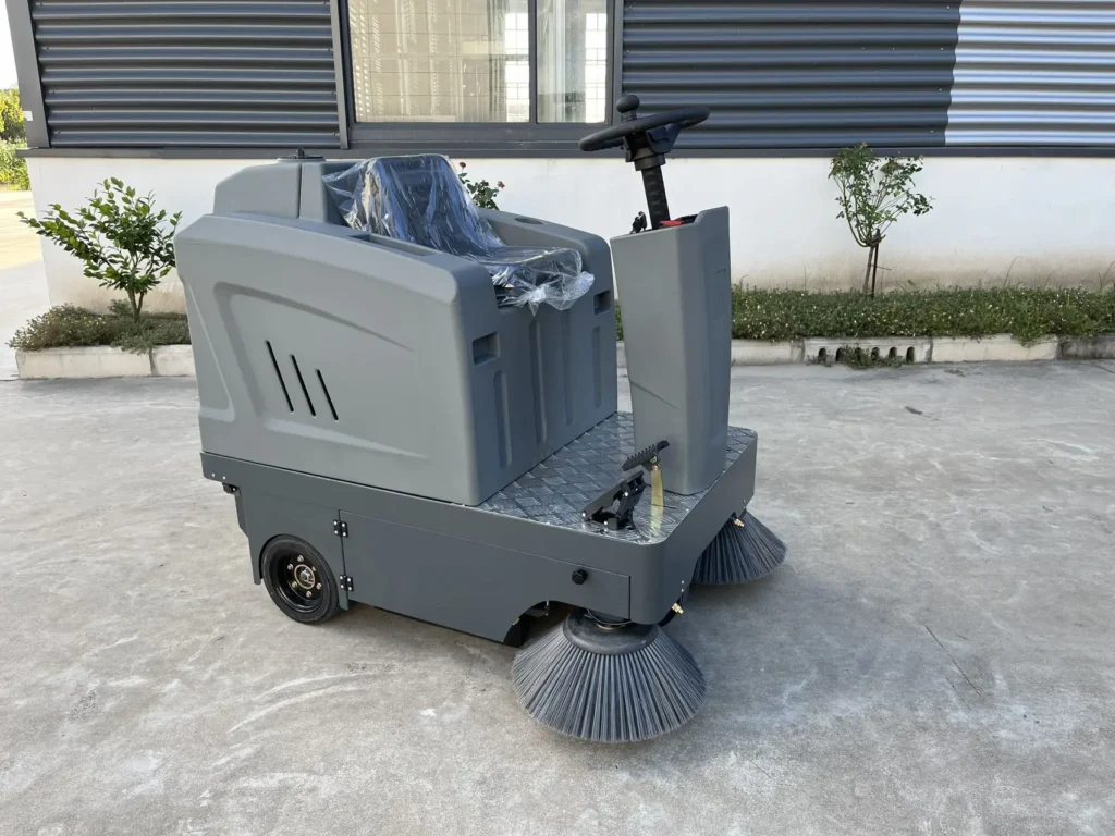 sn 1250ride on sweeping machine