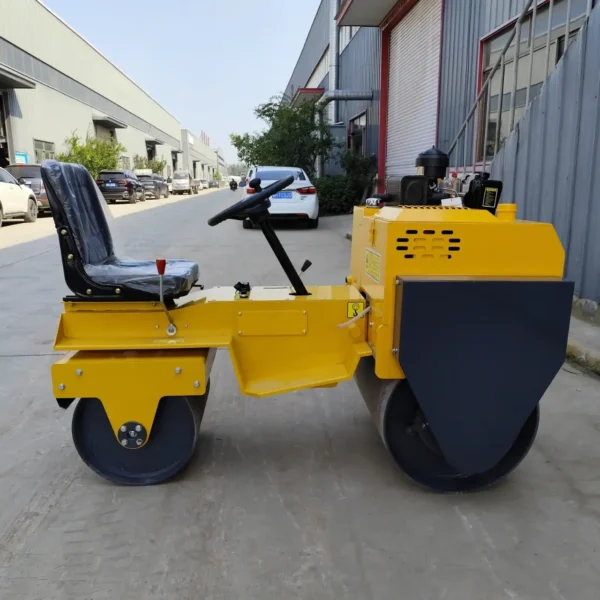 small ride on air cooled roller
